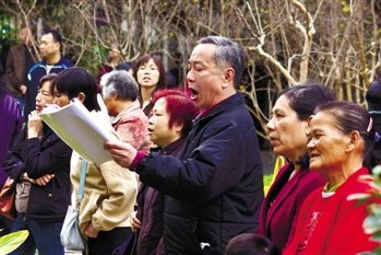 阎青春：目前养老服务体系背离福利和公平原则