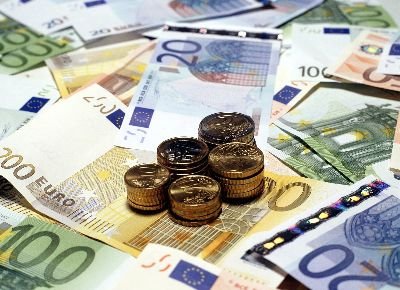 欧元对人民币10年首破7.8 欧债危机持续发酵