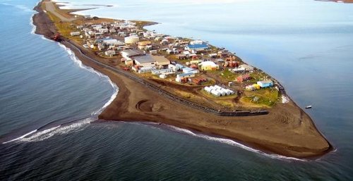 美四百因纽特人或成首批气候难民