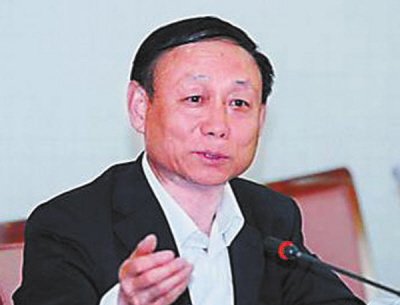 胜龙集团董事长_董事长办公室图片(2)