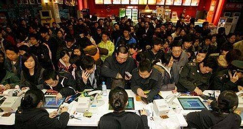 西媒：2月中国电影票房首超美国 领跑全球