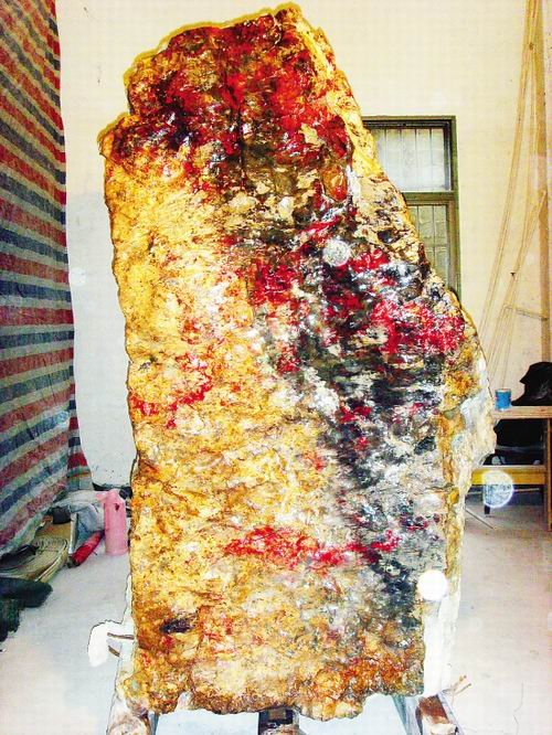 叫板 全国第一 巨型昌化鸡血石惊现金华图