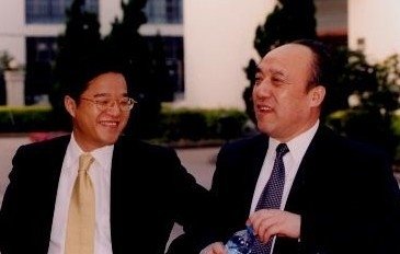 父亲节看商界大佬如何教育孩子 马云教导儿子