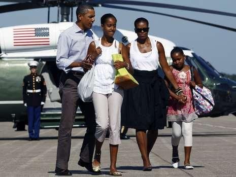 奥巴马12岁的女儿身高赶上父亲