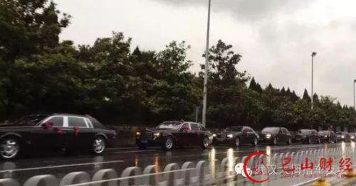 豪华婚礼车队1000辆车 134607373.jpg