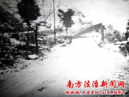 重庆一农民讨赔偿款遭镇长打成七级伤残