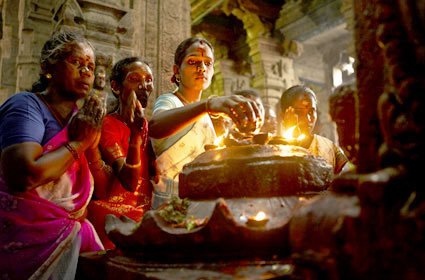 揭秘印度人吃饭为何用手抓