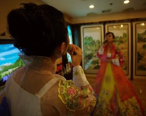揭秘京城朝鲜餐厅:<em>服务</em>员都是<em>美女</em>(组图)_财经