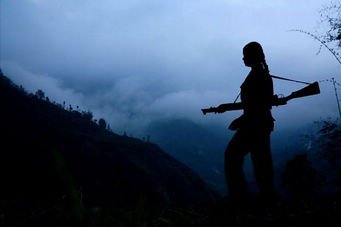 探访尼泊尔毛派女游击队员(组图)_财经_腾讯网