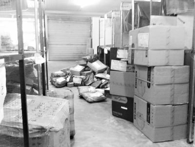 媒体卧底圆通快递:分拣一件7分钱 挣钱靠速度