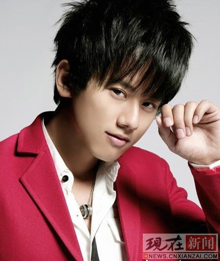 韩庚卢靖姗_韩庚一年收入(2)