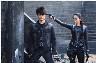 艾晓琪打女造型惊艳全场 中国版劳拉横空出世《执念师2》_财经_腾讯网