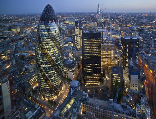 伦敦取代纽约 重登全球最大金融中心宝座