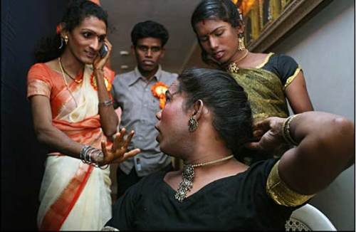 揭秘不为人知的印度人妖_财经_腾讯网