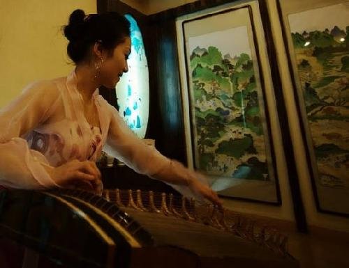 揭秘京城<em>朝鲜餐厅</em>:<em>服务员</em>都是<em>美女</em>(组图)_财经