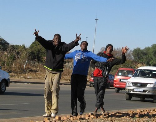 南非:黑人抢匪很有职业道德