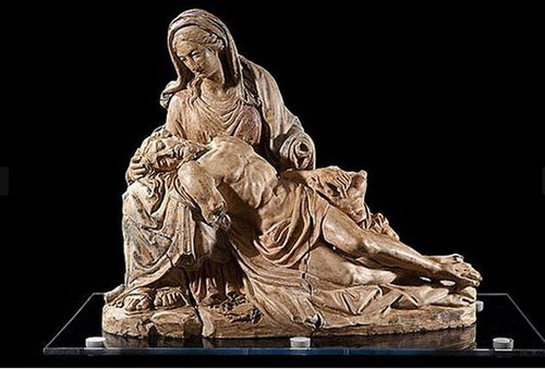米开朗基罗圣母怜子雕塑模型被发现 500年后重