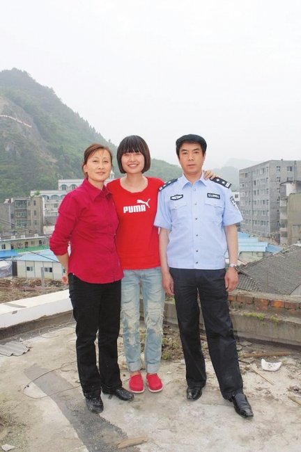 灾区女大学生回乡创业