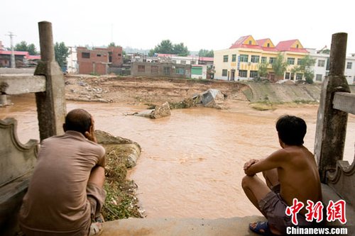 中国28省份遭洪灾 直接经济损失1541亿