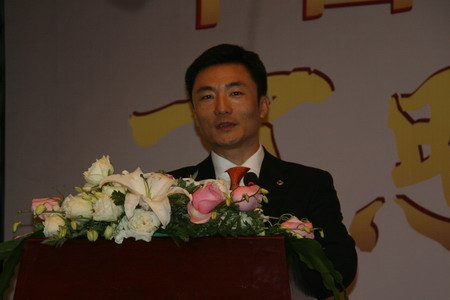 图文:中国平安保险公司副总经理任汇川发言