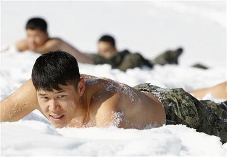 韩国陆军预算不足 7000多名士兵无鞋可穿