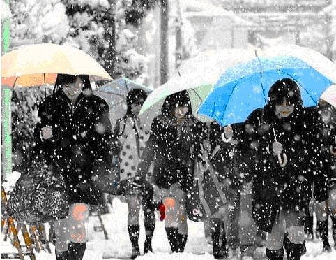 日本女生冬天为什么喜欢穿短裙(图)