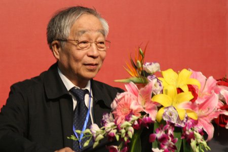 图文:辽宁大学教授白钦先_财经_腾讯网