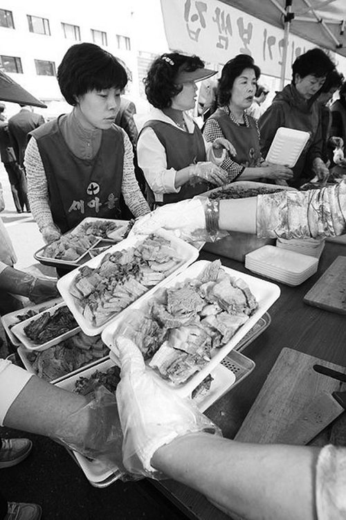 首尔牛肉价是北京28倍 韩国人精打细算买肉吃