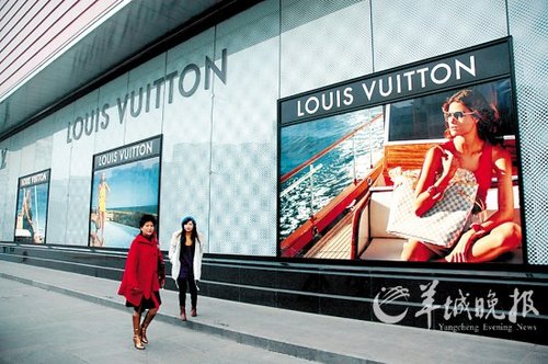 国人海外奢侈品消费4倍于国内 年税收流失百亿