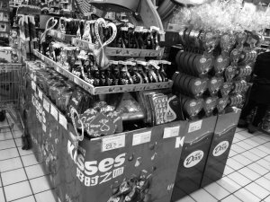 德芙巧克力被曝反式脂肪酸含量最高情人节卖场