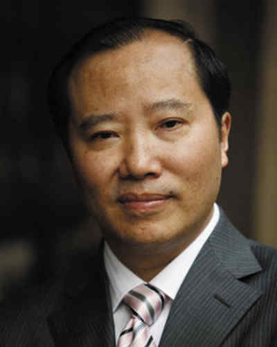 袁仁国任茅台集团董事长 刘自力出任副董事长