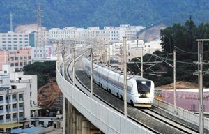 厦深铁路初定28日通车