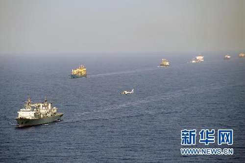 中国海军第五批第六批护航编队会师亚丁湾
