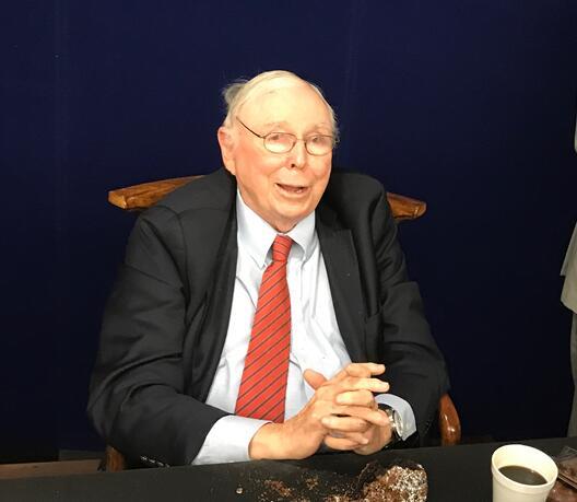 北美手记:在全世界“最吵”的时候 听芒格讲大道理