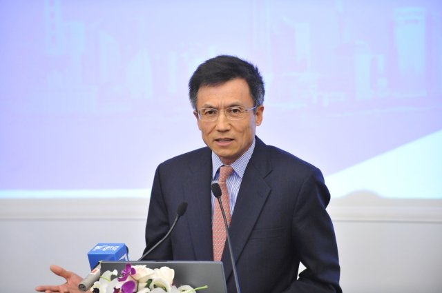 中欧国际工商学院经济学和金融学教授许小年 中欧国际工商学院经济学和金融学教授许小年