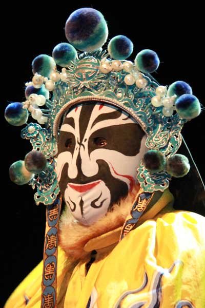 中国京剧院著名京剧演员马建华表演变脸. 李国荣 摄