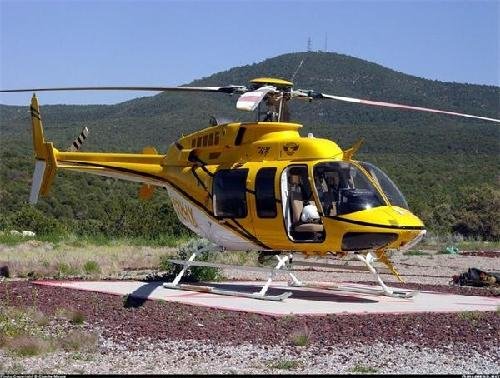 五富豪考直升机驾照 耗时3个月每人花10万元