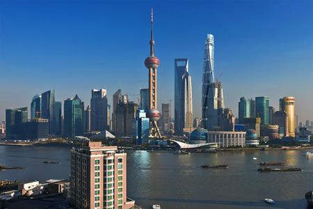上海楼市量跌价升：库存创74个月新低 均价涨幅超四成