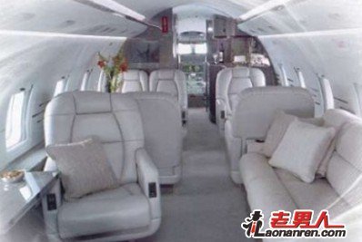 赵本山邀NBA球星坐私人飞机 机舱内部曝光
