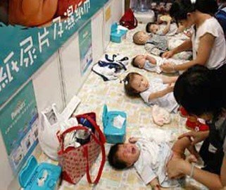 香港生孩子成为潮妈妈的首选