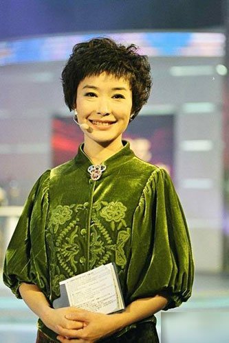 盘点央视历届春晚美女主持 青春靓丽气质高贵