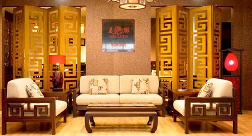 红木家具受市场追捧 榆木家具崭露头角