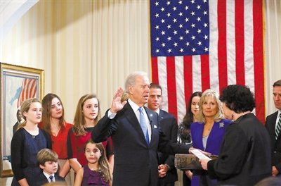 美总统奥巴马副总统拜登宣誓就职