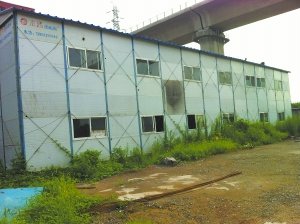 京石高铁长辛店段 承租人自拆铁路边违建3463