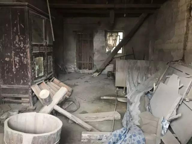 赵薇和她背后的隐秘富豪 一场普通饭局结识马云