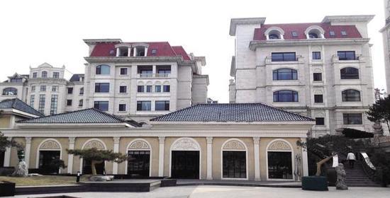 北京四元桥"鬼宅"探秘:开盘12年7成空置 人迹罕至