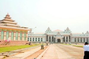 缅甸敲定11月举行多党制大选 40个政党参与角