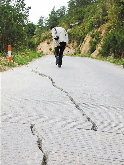 河源4.8级地震 深圳震感明显