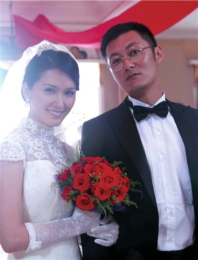 徐洁儿余文乐上演结婚戏