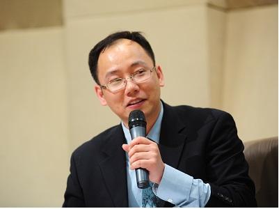 图文:清华经管学院金融系教授何平